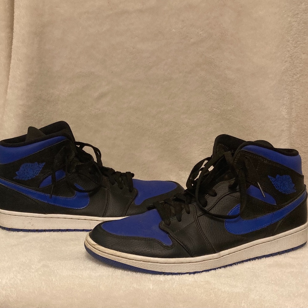 Air Jordan 1 mid
